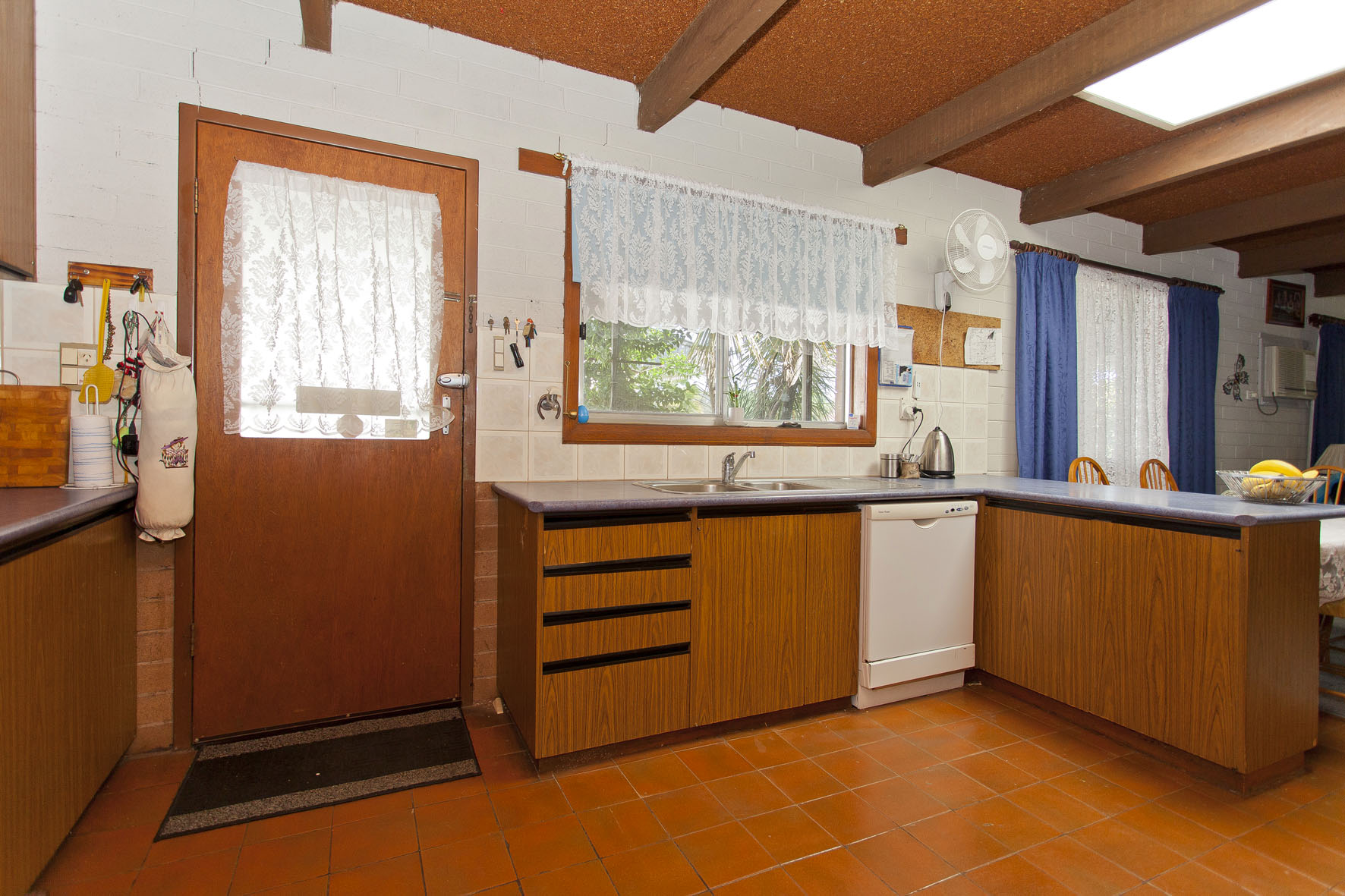 edit 26 high st chiltern 54.JPG